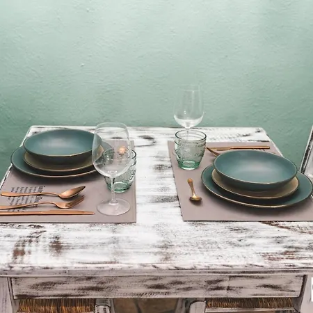 Hébergement de vacances Chaplin Luxury House *